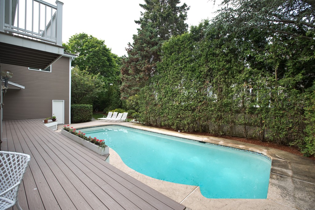 23 Ida Road Marblehead, MA 01945 - Photo 3 of 28
