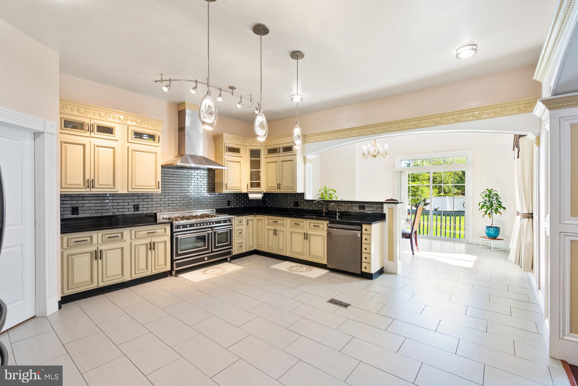 8917 Sudley Road Manassas, VA 20110 - Photo 20 of 78 Gallery Image 20