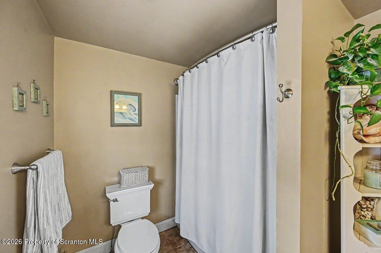 505 Crown Avenue Scranton, PA 18505 - Photo 40 of 64 505 Crown Ave 35 Large
