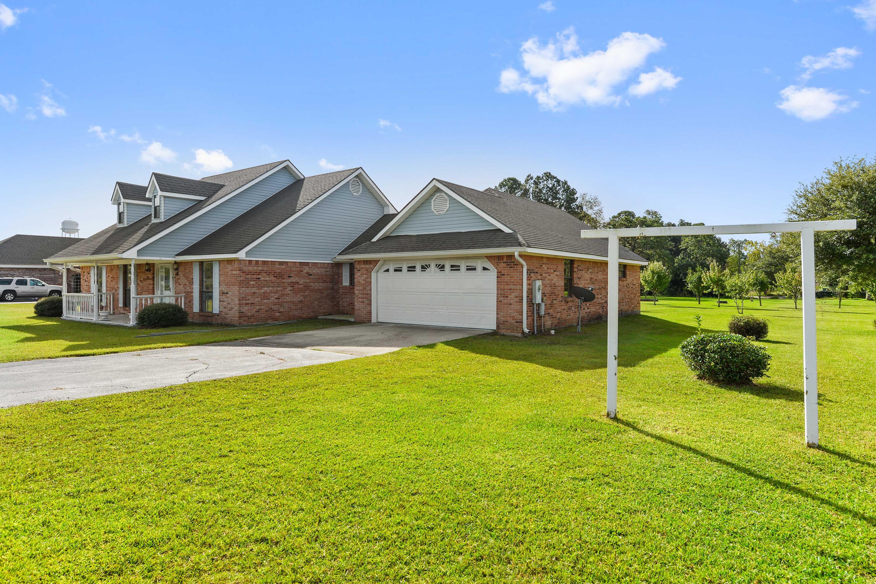 15325 Big Ridge Road Biloxi, MS 39532 - Photo 2 of 32 002