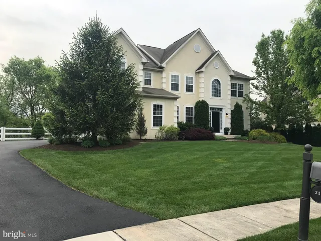 $599,900 | 230 Shadybrooke Drive North, Douglassville, PA 19518