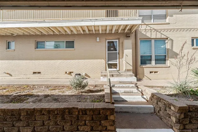 a view of a house with a outdoor space