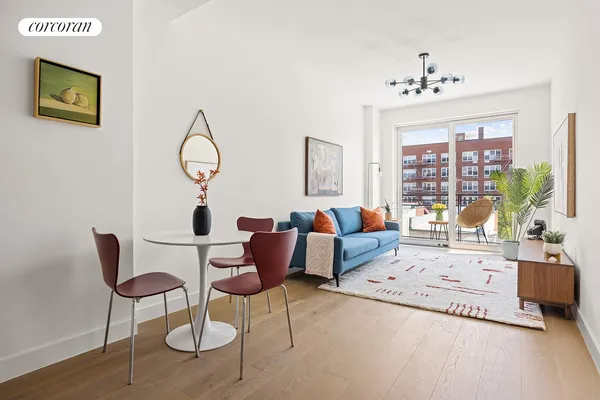 $680,000 | 379 Ocean Parkway, Unit 5C | Kensington