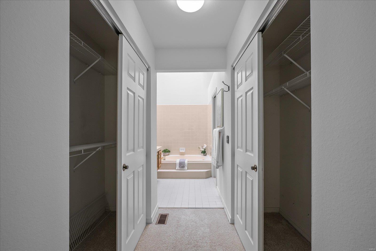 606 Highview Cir Drive Ballwin, MO 63021 - Photo 24 of 35