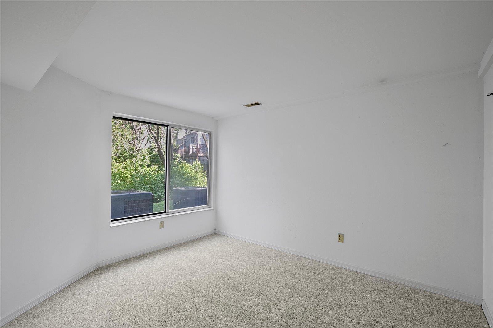 606 Highview Cir Drive Ballwin, MO 63021 - Photo 28 of 35