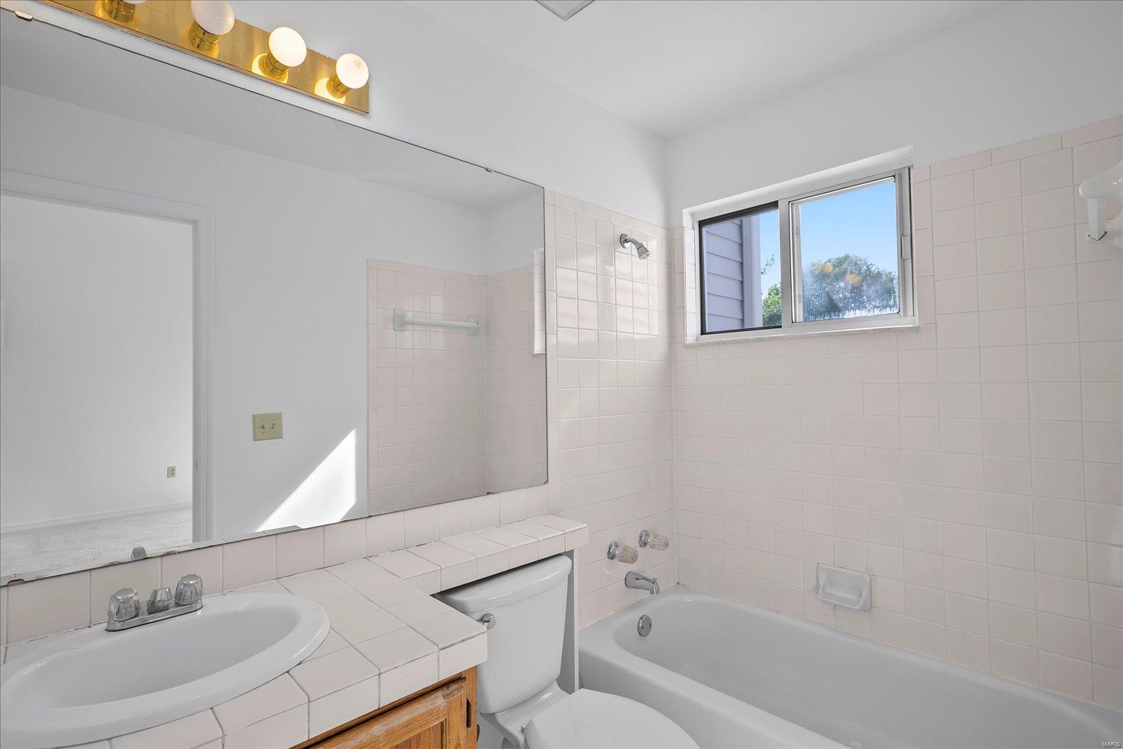 606 Highview Cir Drive Ballwin, MO 63021 - Photo 30 of 35