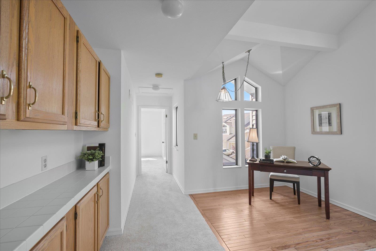 606 Highview Cir Drive Ballwin, MO 63021 - Photo 4 of 35