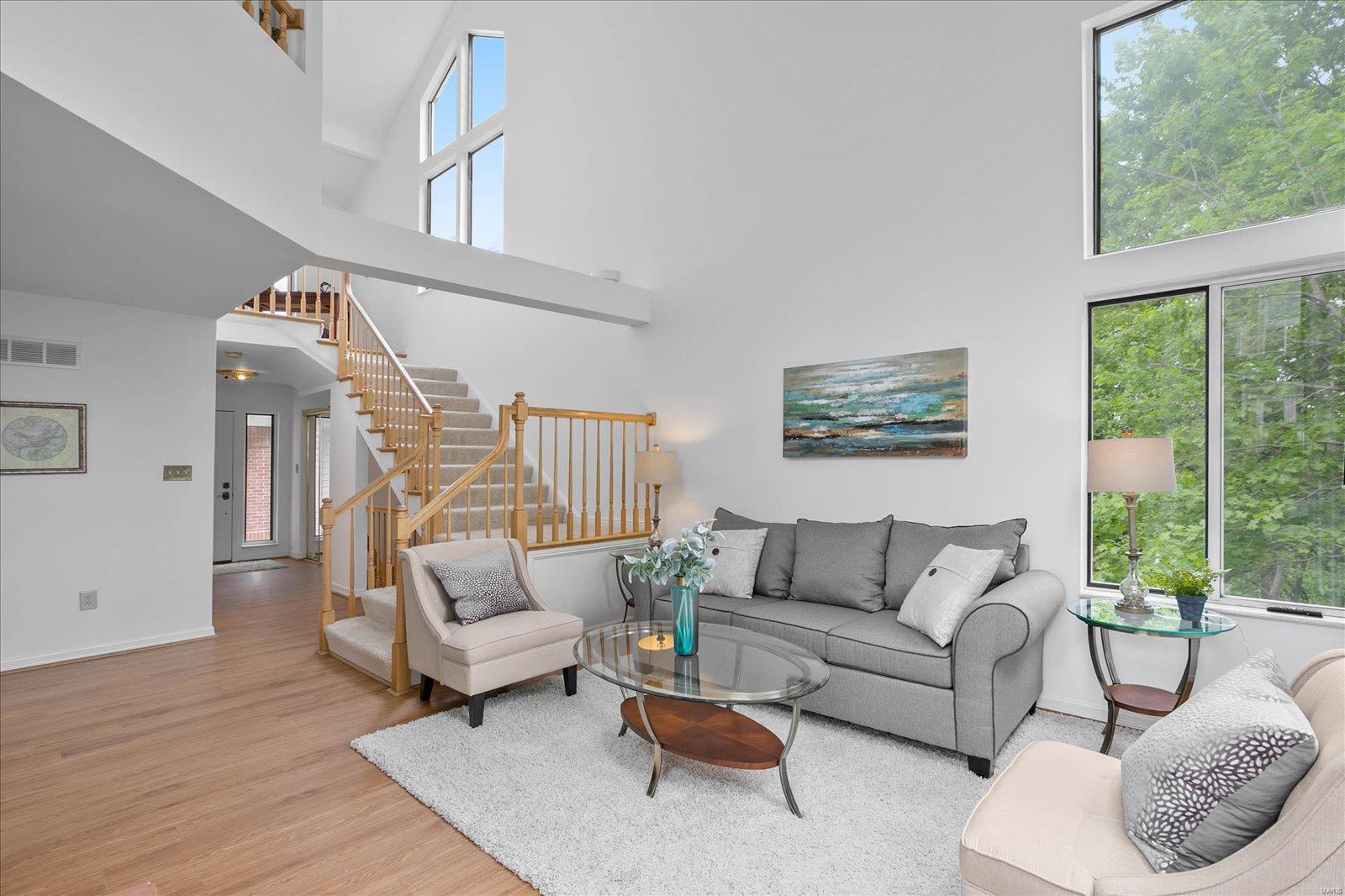 606 Highview Cir Drive Ballwin, MO 63021 - Photo 5 of 35