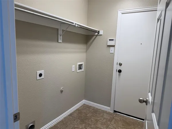 $299,900 | 108 Cole Street, Forney, TX 75126