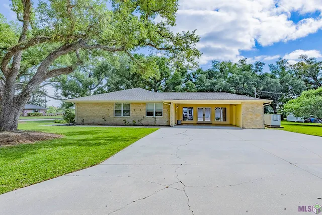 $299,000 | 600 Buena Vista Boulevard, Houma, LA 70360