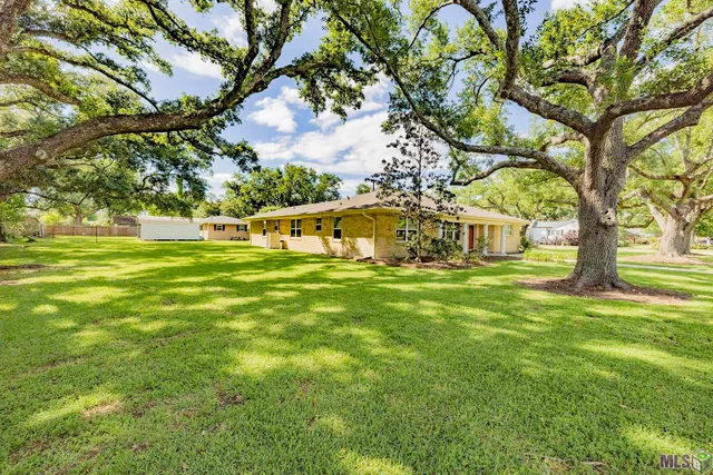 $299,000 | 600 Buena Vista Boulevard, Houma, LA 70360
