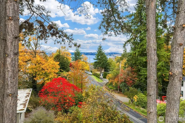 $2,194,000 | 10054 Northeast 33rd Street, Unit 2&3, Bellevue, WA 98004