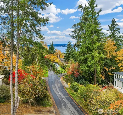 $2,194,000 | 10054 Northeast 33rd Street, Unit 2&3, Bellevue, WA 98004