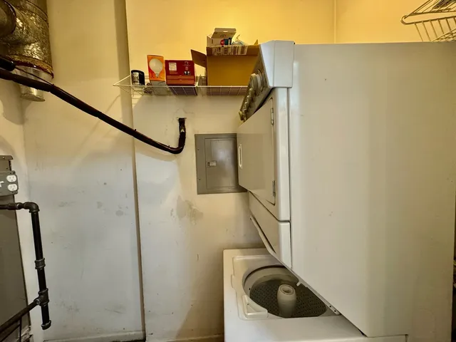 $2,250 | 6042 North Kenmore Avenue, Unit 1, Chicago, IL 60660