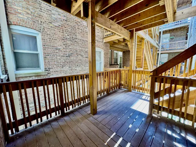 $2,250 | 6042 North Kenmore Avenue, Unit 1, Chicago, IL 60660