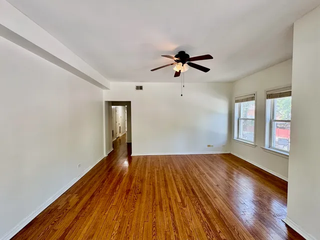 $2,250 | 6042 North Kenmore Avenue, Unit 1, Chicago, IL 60660