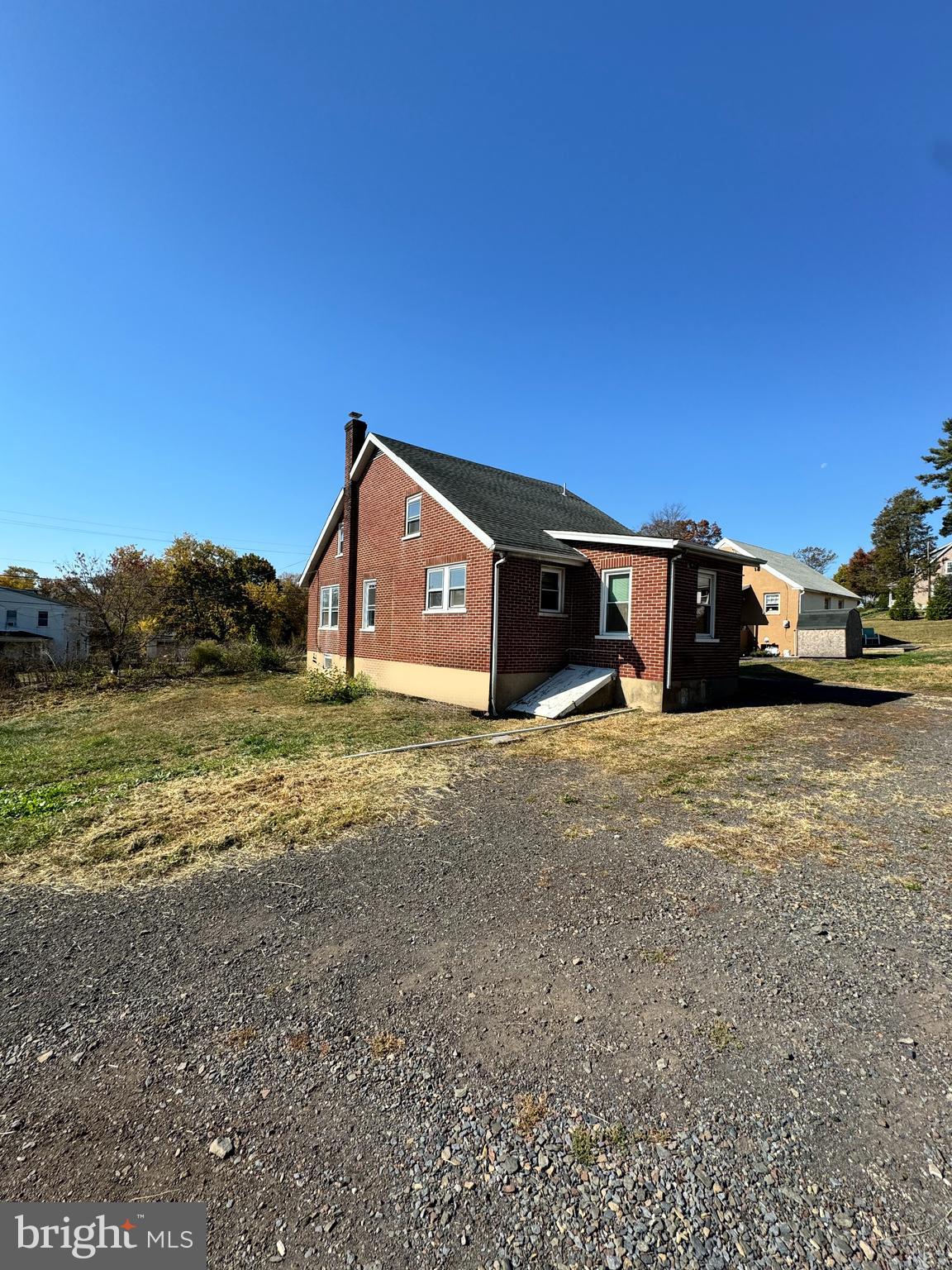 1047 Spur Road Souderton, PA 18964 - Photo 3 of 28 Gallery Image 3