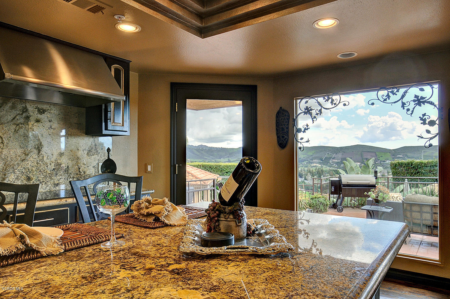12416 Presilla Road Camarillo, CA 93012 - Photo 16 of 47 SKY_24