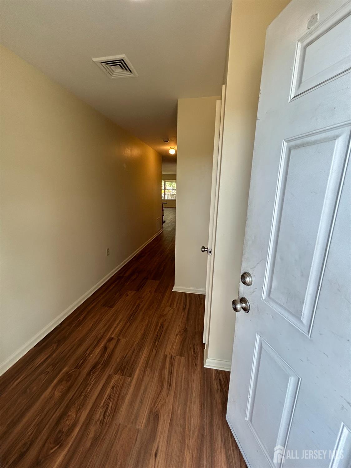 13 Hampton Road, Unit B New Brunswick, NJ 08901 - Photo 2 of 14