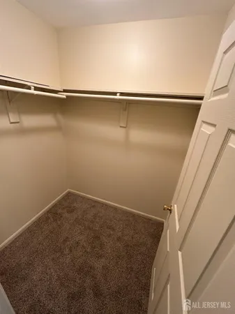 $3,300 | 13 Hampton Road, Unit B, New Brunswick, NJ 08901