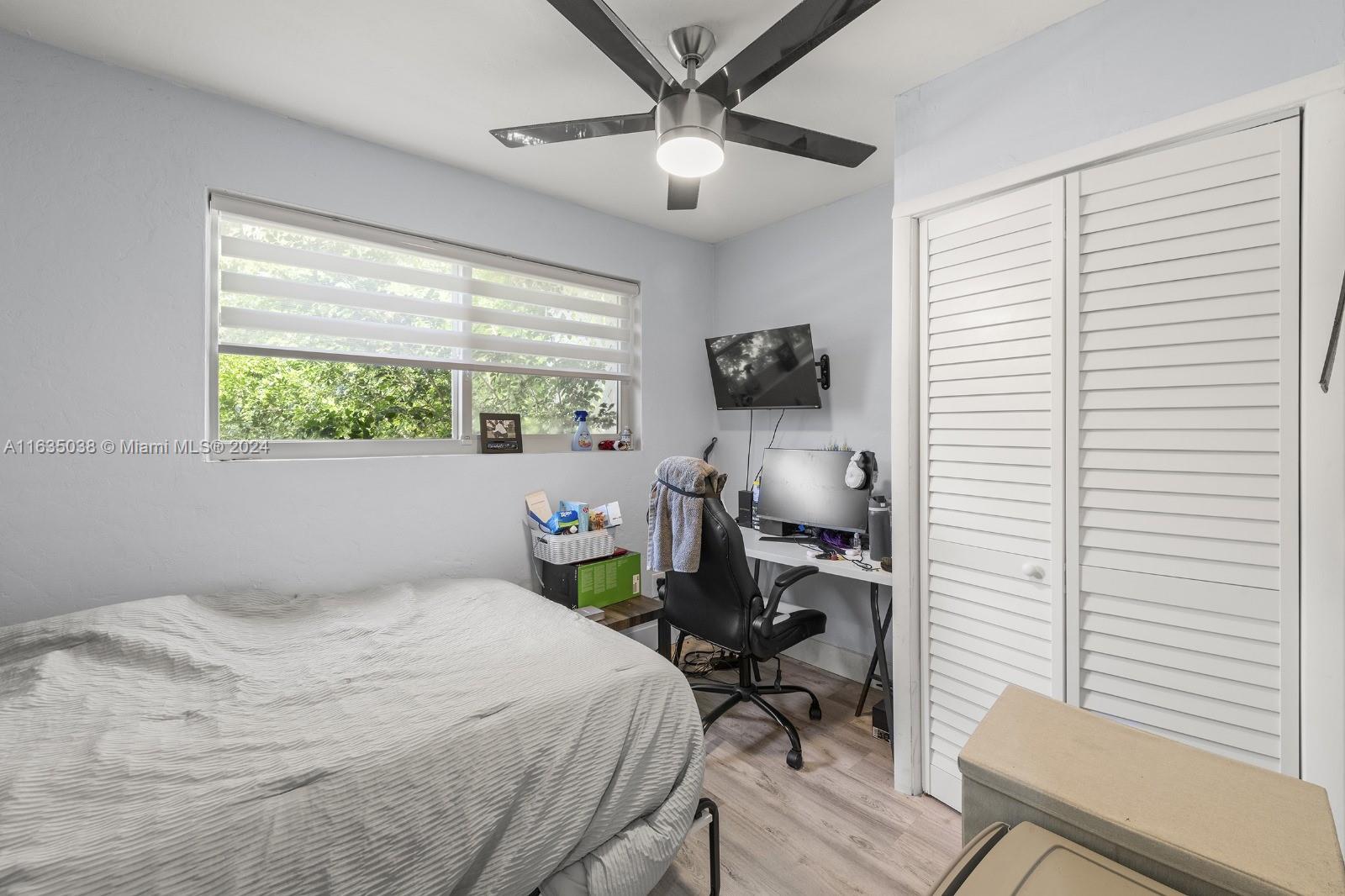 7190 Harding Street Hollywood, FL 33024 - Photo 13 of 26