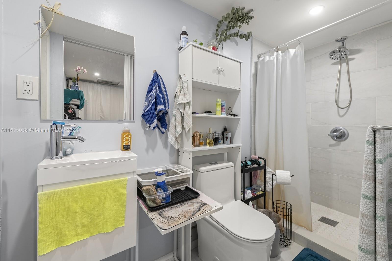 7190 Harding Street Hollywood, FL 33024 - Photo 15 of 26