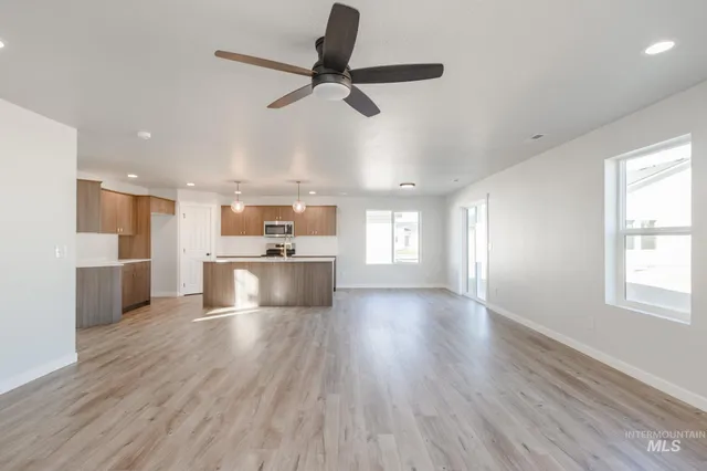 $599,990 | 18445 North Trumpet Lily Avenue, Nampa, ID 83687