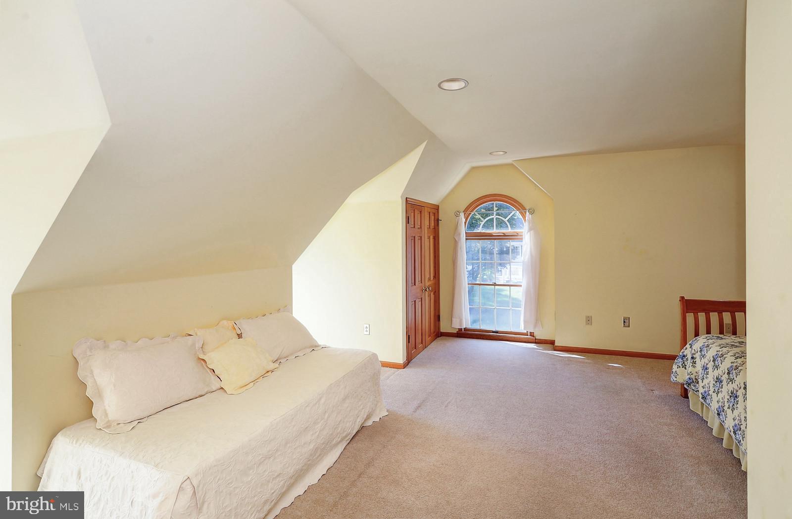 4 Azalea Way Hamilton, NJ 08690 - Photo 24 of 30 Spacious Au Pair/In-Law Suite with full bath