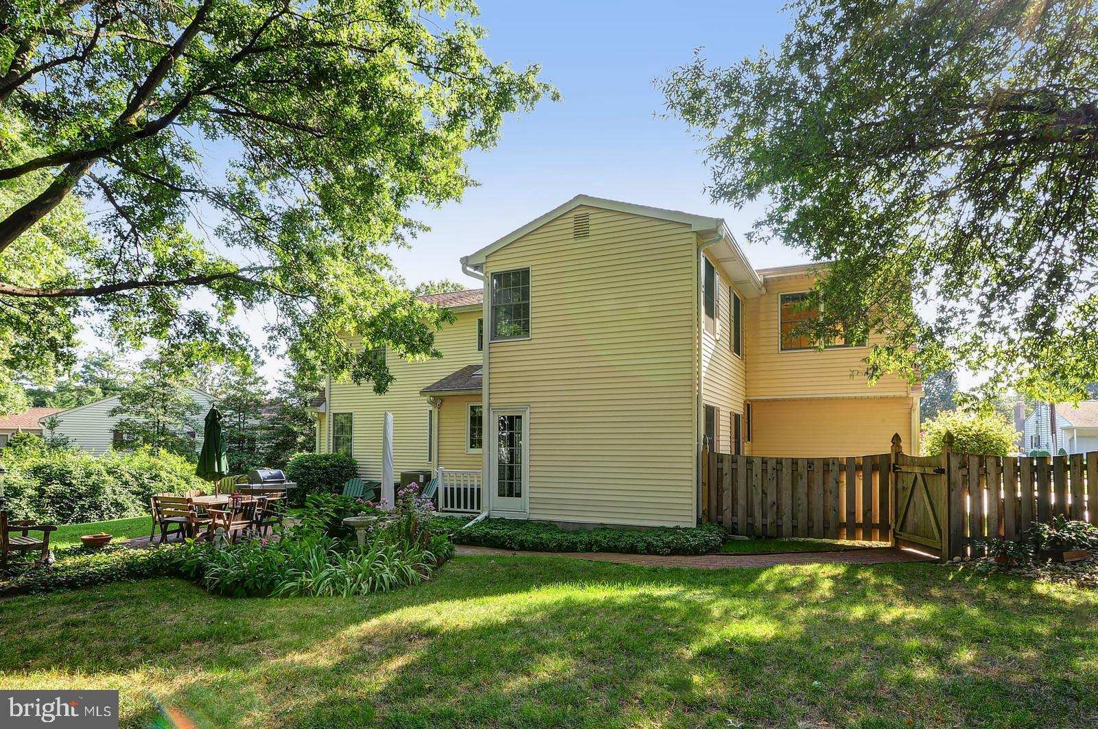 4 Azalea Way Hamilton, NJ 08690 - Photo 26 of 30 Rear View of Home