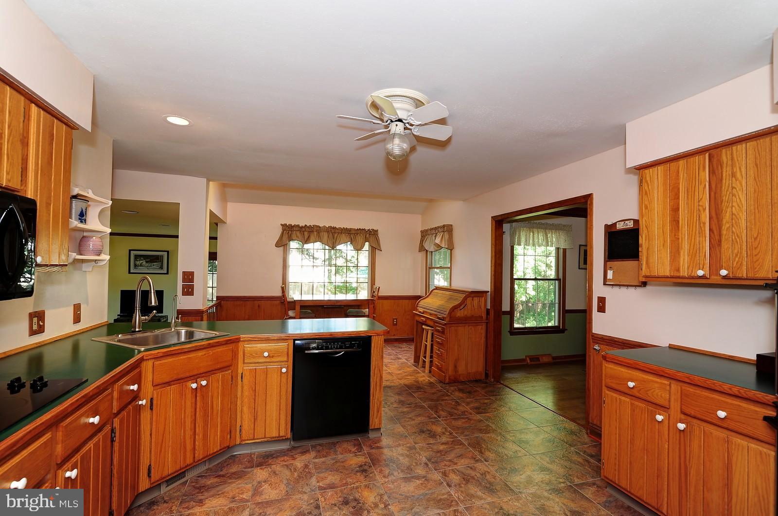4 Azalea Way Hamilton, NJ 08690 - Photo 10 of 30 Large Custom Kitchen with Loads of Counter Space