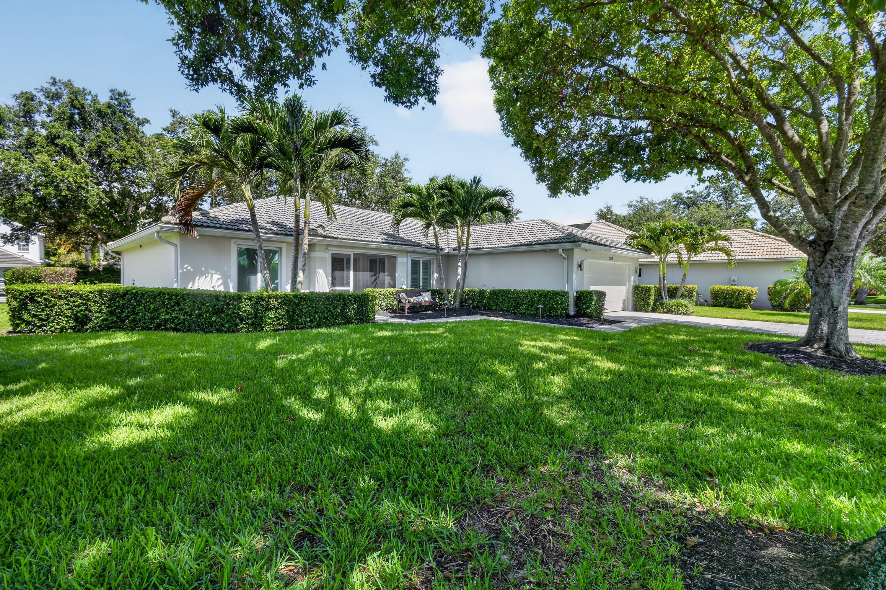 252 Coconut Point Jupiter, FL 33458 - Photo 3 of 61 252CoconutPoint(6)