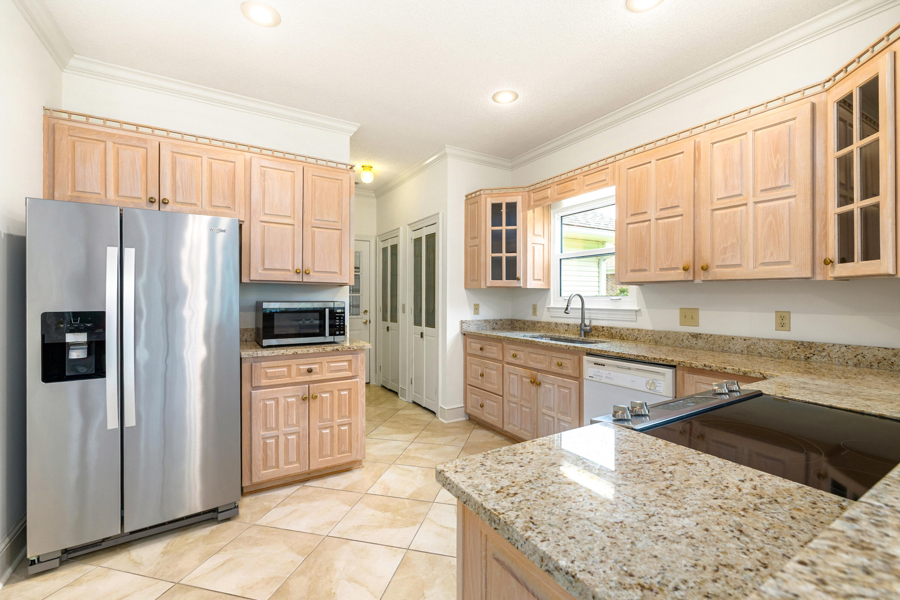 245 Plantation Drive Manning, SC 29102 - Photo 13 of 62 GRANITE COUNTERTOPS