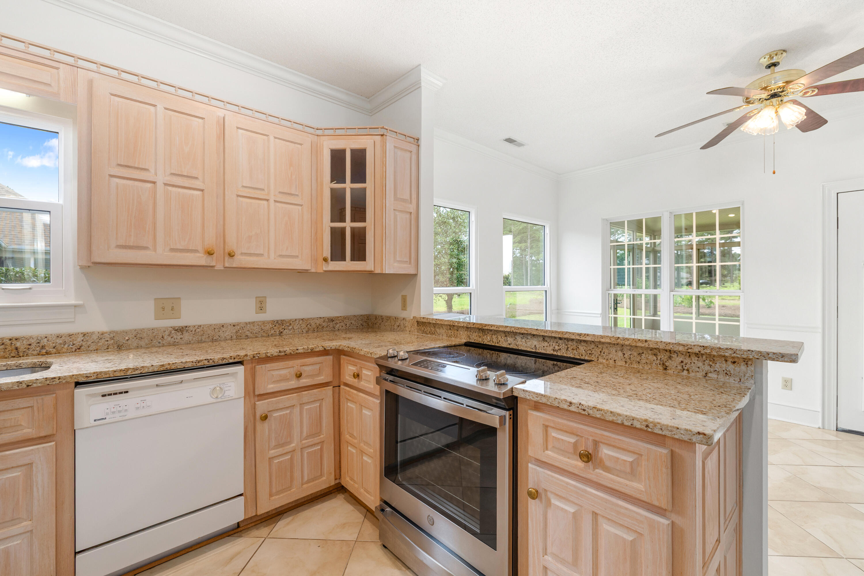 245 Plantation Drive Manning, SC 29102 - Photo 14 of 62 KITCHEN