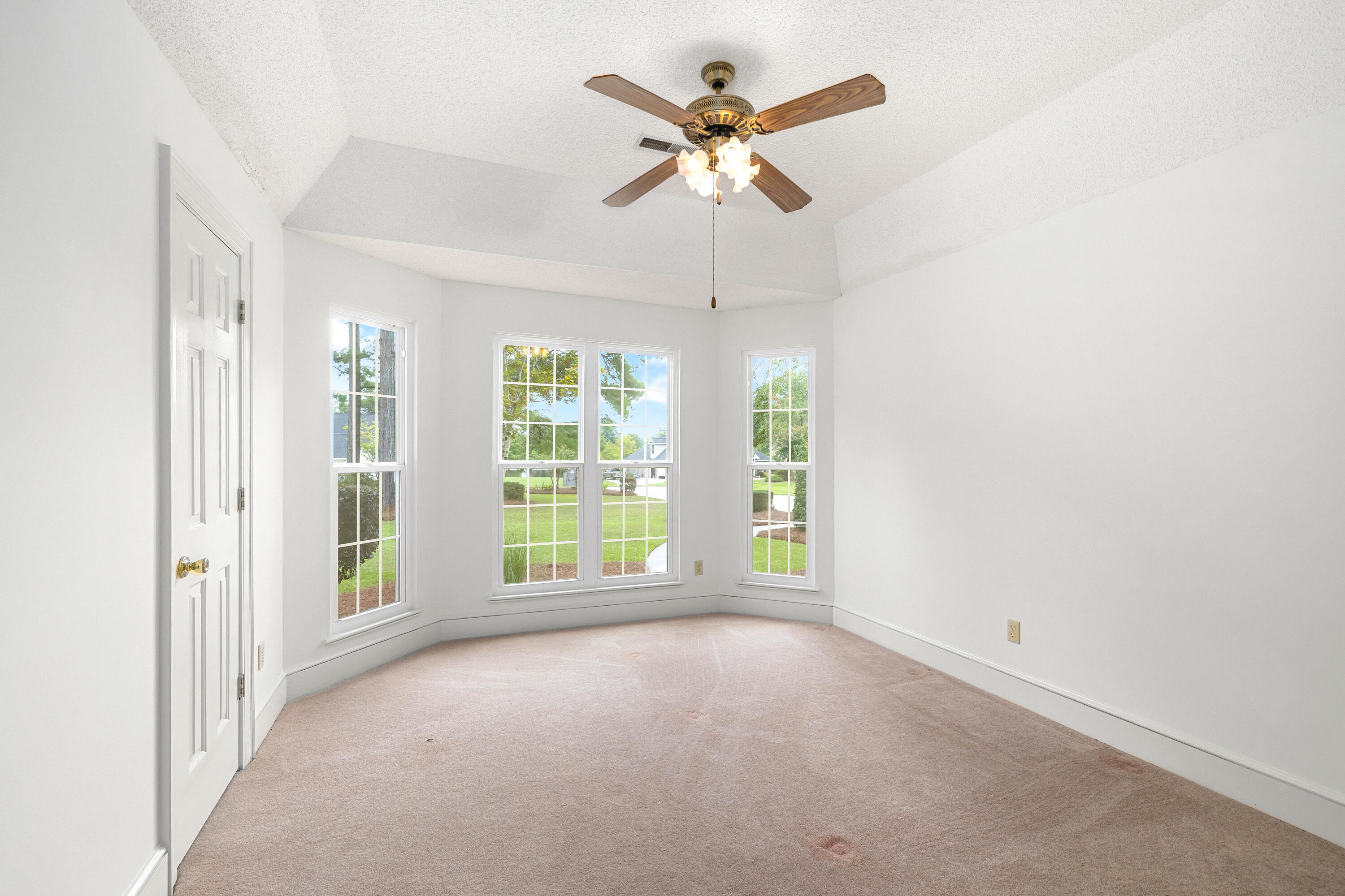 245 Plantation Drive Manning, SC 29102 - Photo 28 of 62 GUEST BEDROOM