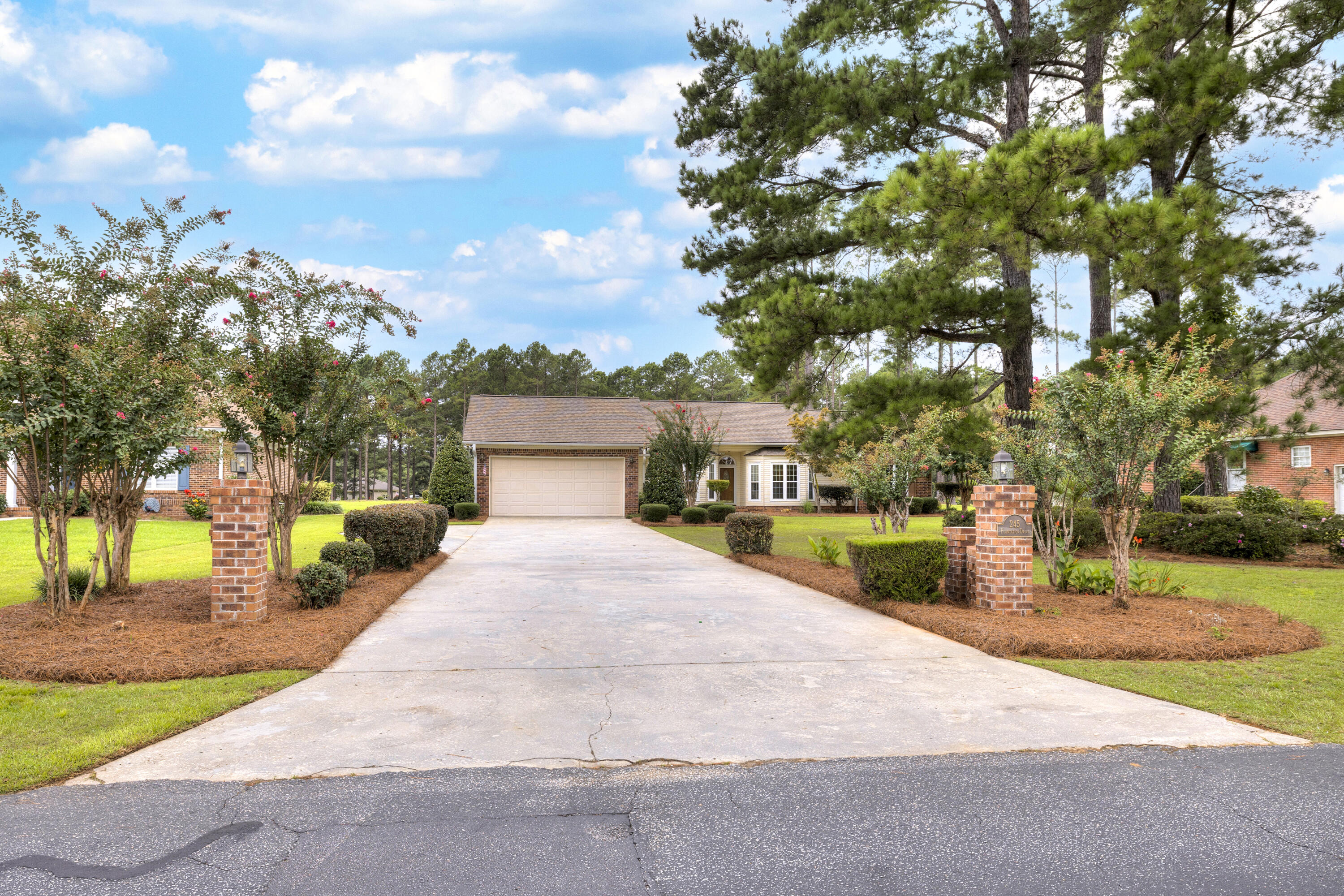 245 Plantation Drive Manning, SC 29102 - Photo 35 of 62 STREET VIEW