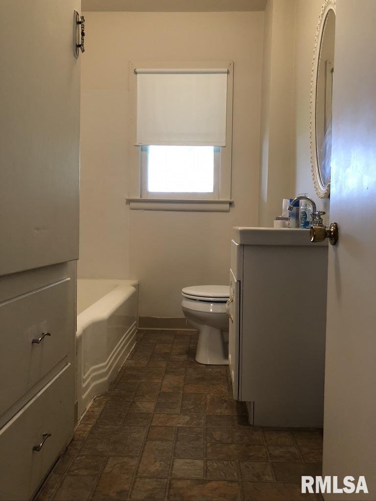 525 Wood Avenue Springfield, IL 62702 - Photo 8 of 9 Gallery Image 8