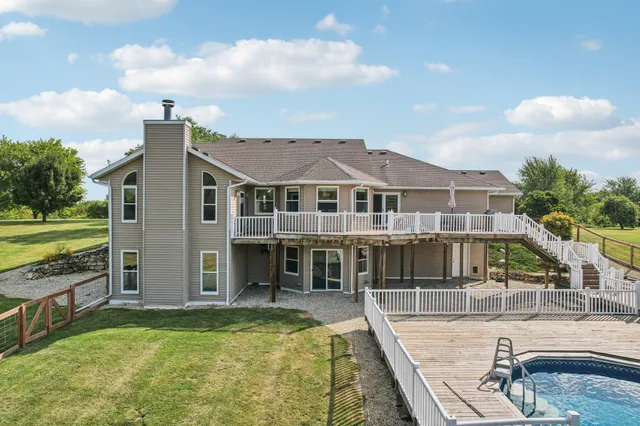 $749,000 | N5139 Granville Court, Sugar Creek, WI 53121