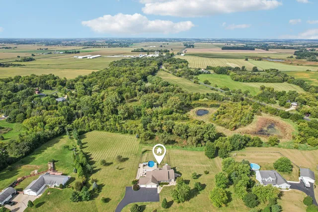 $749,000 | N5139 Granville Court, Sugar Creek, WI 53121