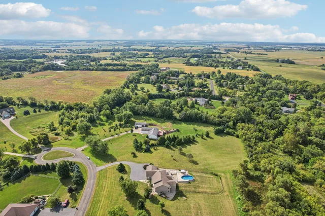 $749,000 | N5139 Granville Court, Sugar Creek, WI 53121