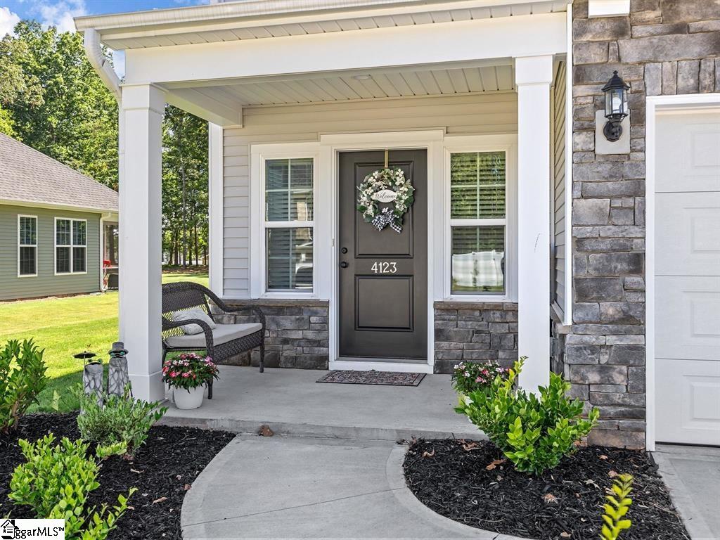 4123 Crest Ridge Lane Boiling Springs, SC 29316 - Photo 3 of 36
