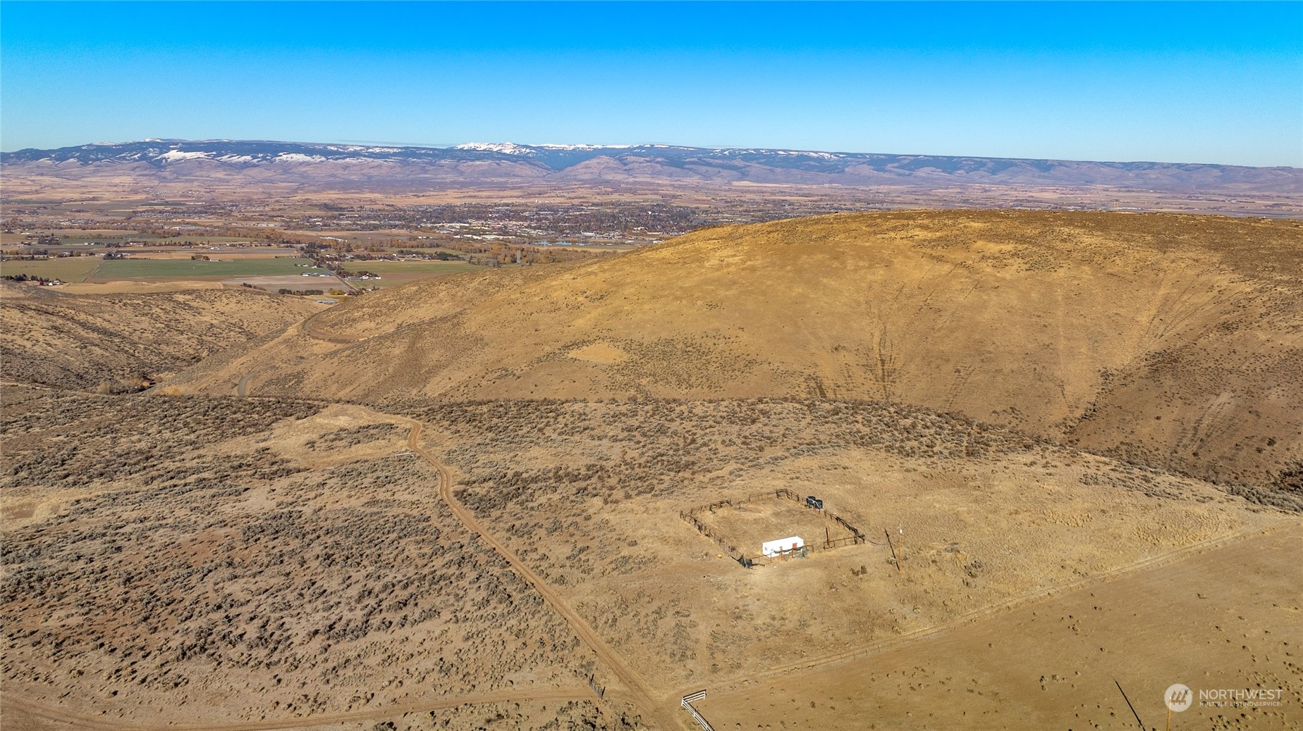 9327 Umptanum Road Ellensburg, WA 98926 - Photo 6 of 16 Gallery Image 6