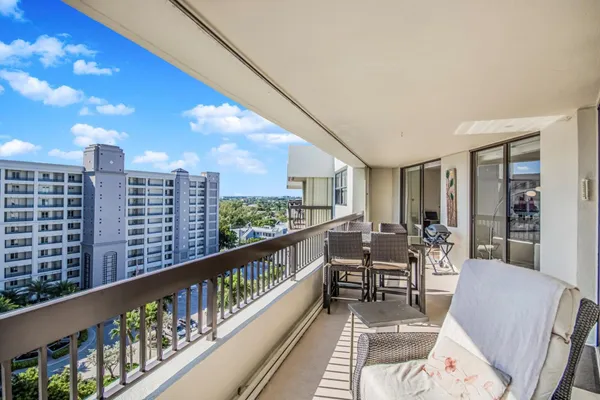 $600,000 | 2900 Northeast 14th Street Causeway, Unit 1008, Pompano Beach, FL 33062
