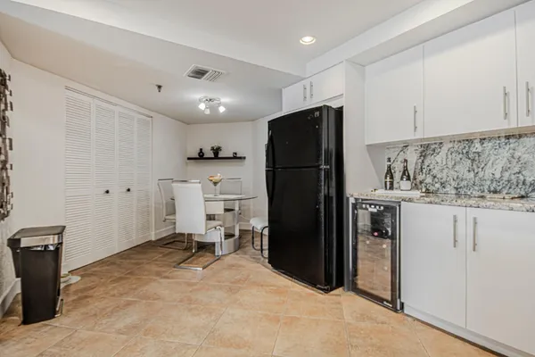 $600,000 | 2900 Northeast 14th Street Causeway, Unit 1008, Pompano Beach, FL 33062