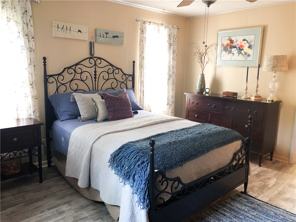 111 Seminole Road Brunswick, GA 31525 - Photo 15 of 35 Primary Bedroom