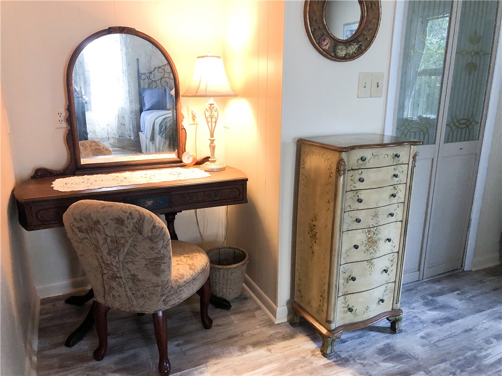 111 Seminole Road Brunswick, GA 31525 - Photo 16 of 35 Primary Bedroom