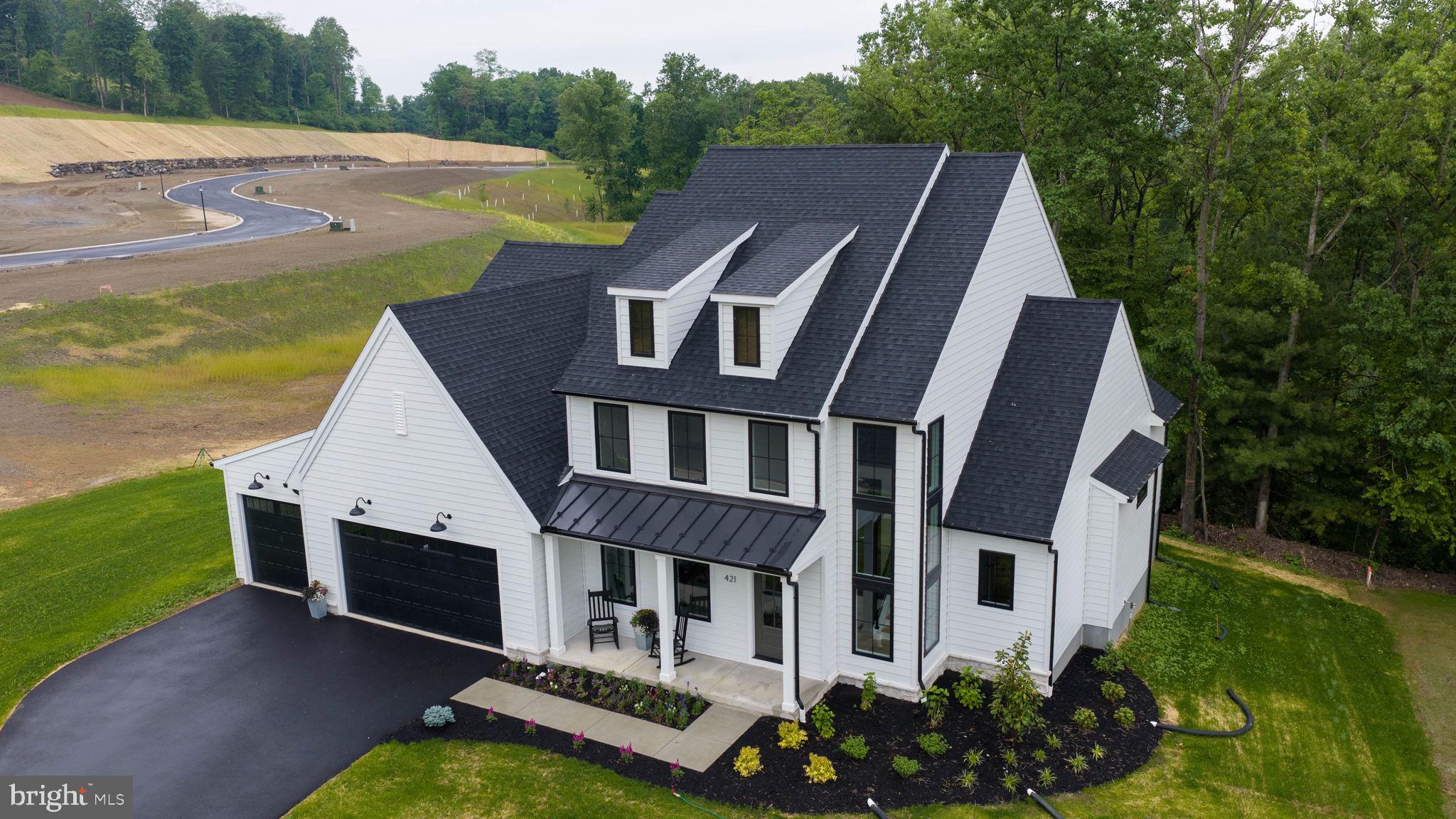 421 Cannon Way Lebanon, PA 17042 - Photo 4 of 48