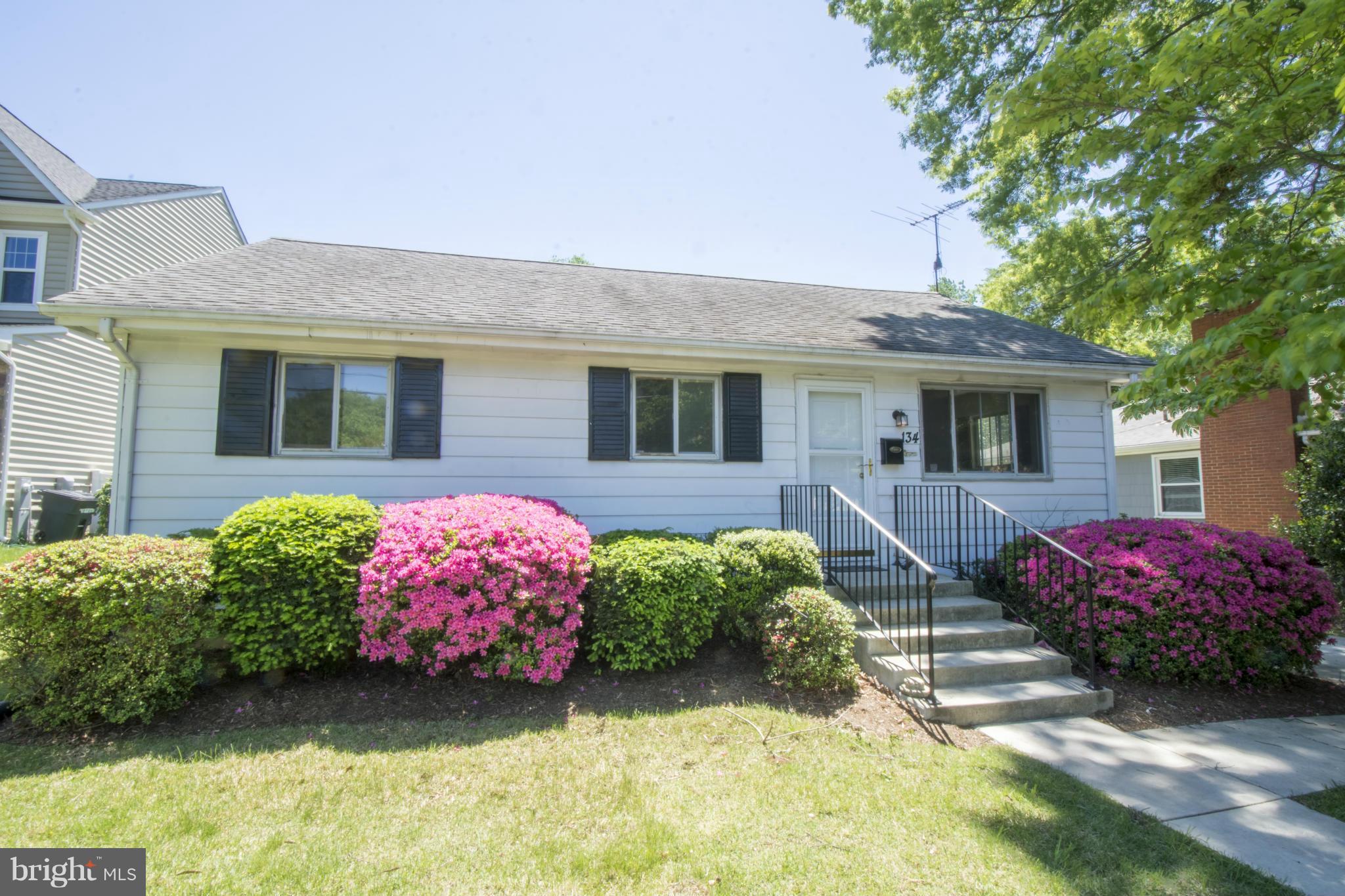 134 Sumner Road Annapolis, MD 21401 - Photo 2 of 30 Lovely Setting