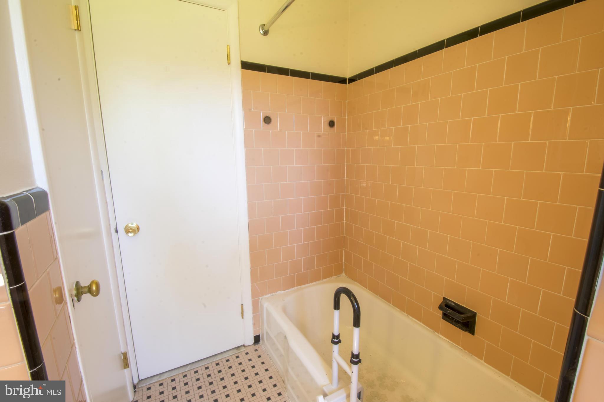 134 Sumner Road Annapolis, MD 21401 - Photo 19 of 30 Full Bath