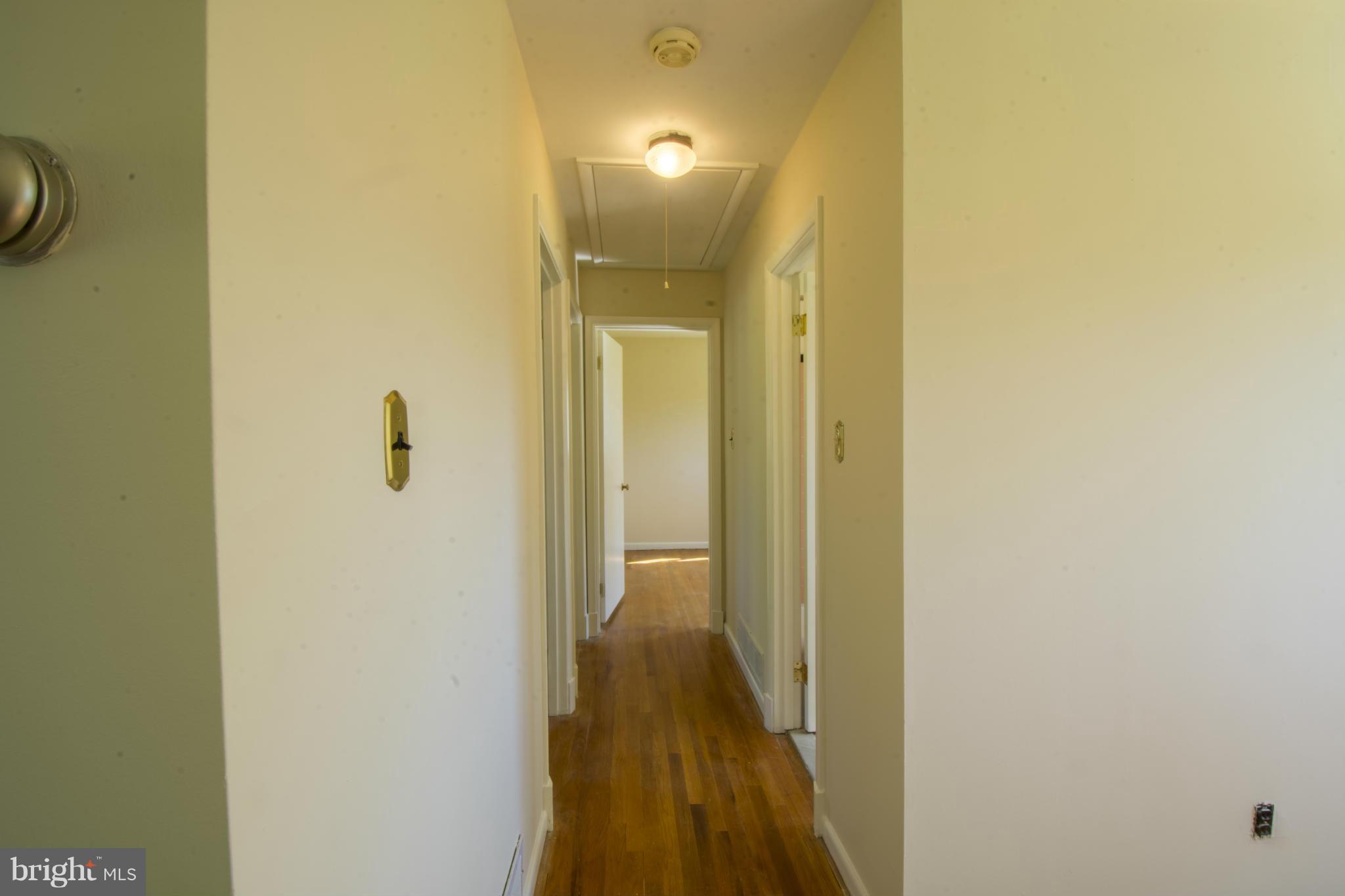 134 Sumner Road Annapolis, MD 21401 - Photo 9 of 30 Hallway