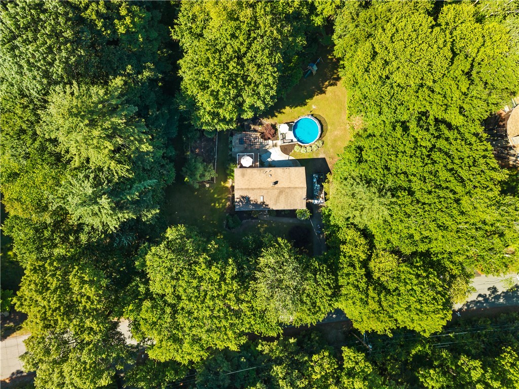 233 Old Oxford Road North Smithfield, RI 02896 - Photo 5 of 34